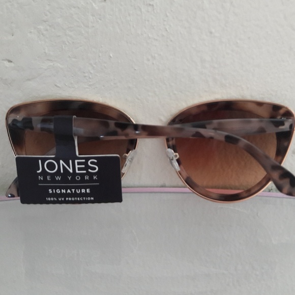 NWT JONES NEW YORK SIGNATURE SUNGLASSES CAT main image 4